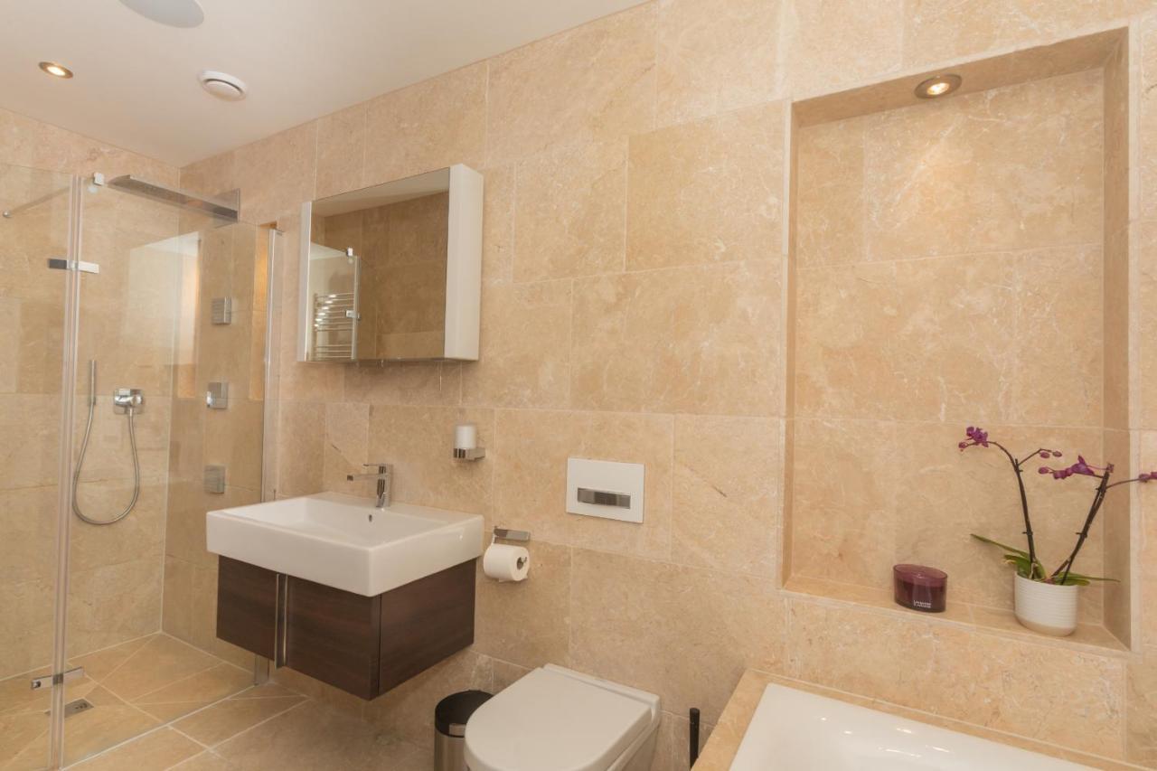 Henge House, Penthouse Apartment Bath Esterno foto